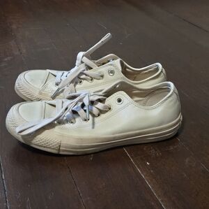 Converse cream flat lace up sneaker casual shoes